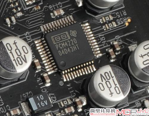 PCM 4220模数转换芯片，用于处理麦克风信号。