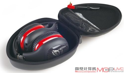 将Vulcan ANC游戏耳机放在硬质收纳包内，能避免因挤压造成的损伤。
